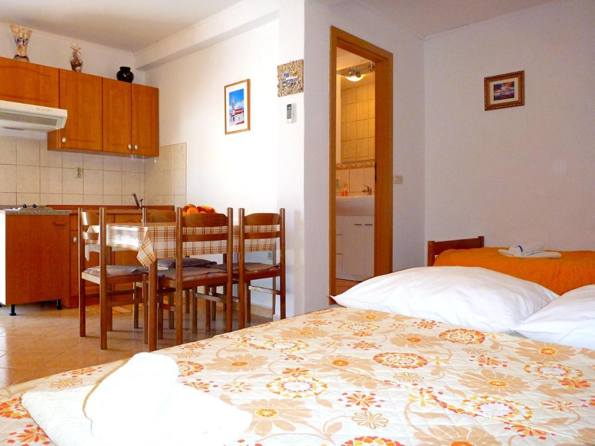 Jole * Trogir