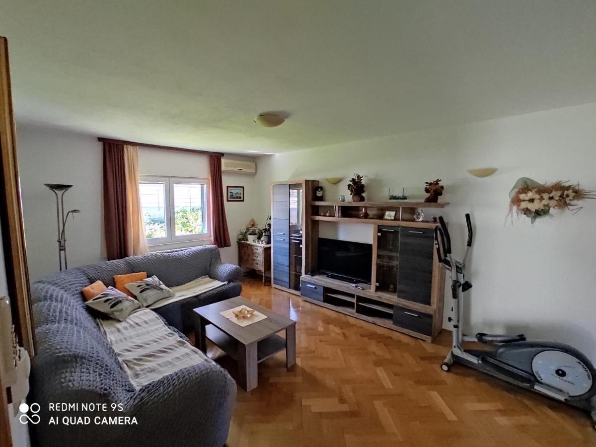 Jole Apartmán *